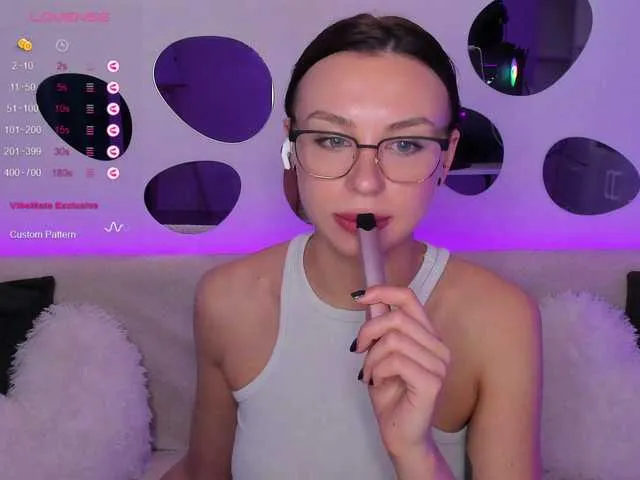 Live sex webcam photo for 1Nasty #277692281