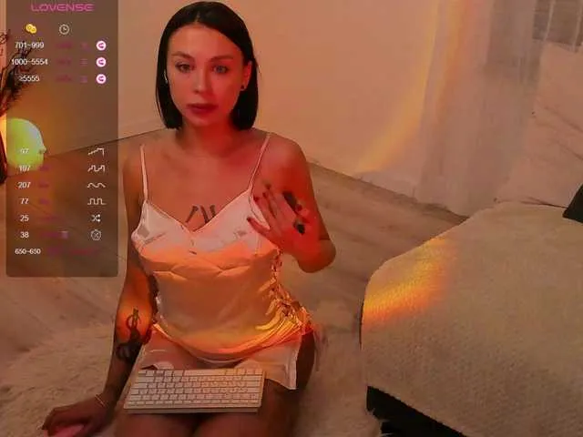 Live sex webcam photo for 1Nasty #277870066