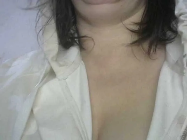 Live sex webcam photo for 1deluxepussy #277183246