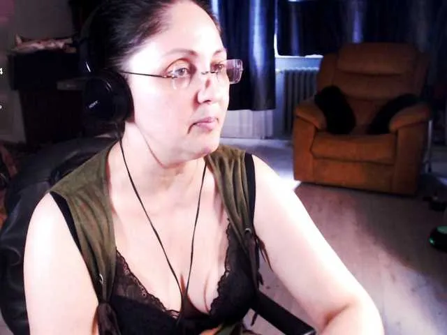 Live sex webcam photo for 1imperatriza #292140951