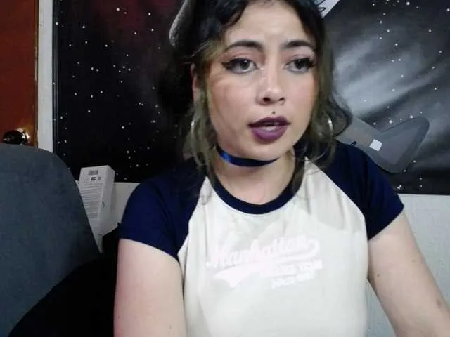 Live sex webcam photo for 1lilith #277968414