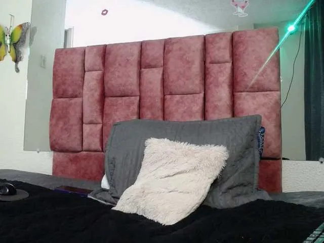 Live sex webcam photo for 1lilith #278137093