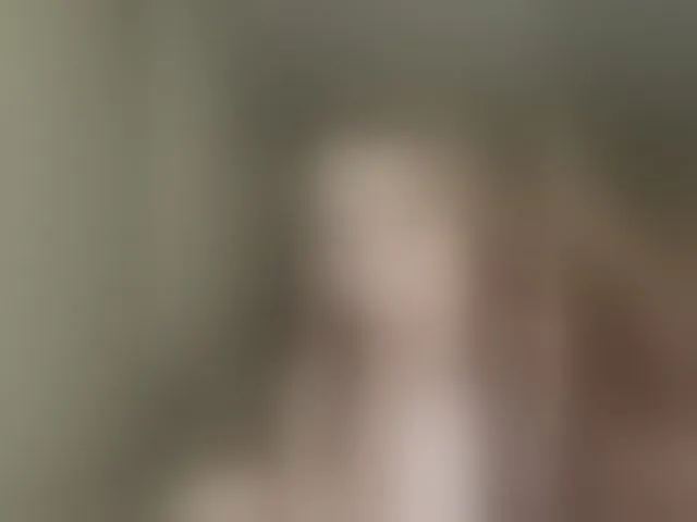 Live sex webcam photo for 1ouise #272987275