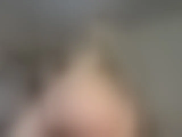 Live sex webcam photo for 1ouise #273185597