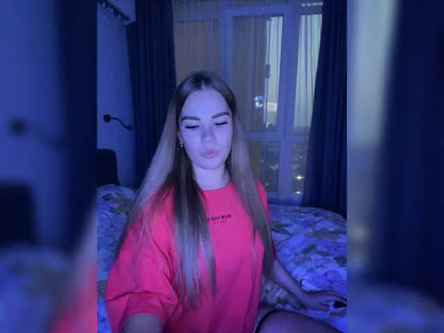 Live sex webcam photo for 1ouise #276022797