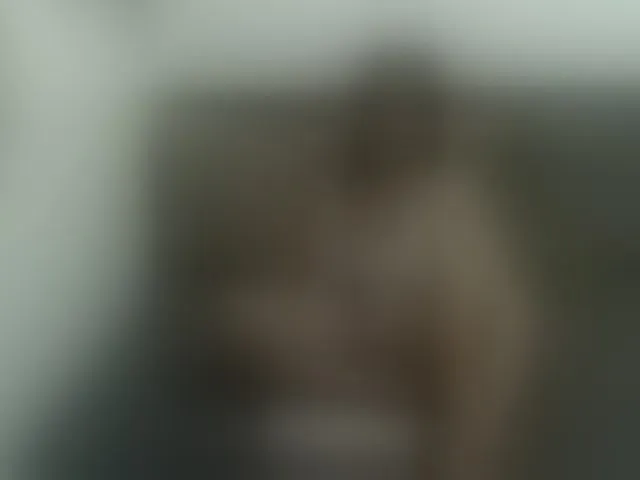 Live sex webcam photo for 1sweetasian #293894336