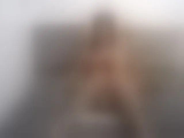 Live sex webcam photo for 1sweetasian #294048968