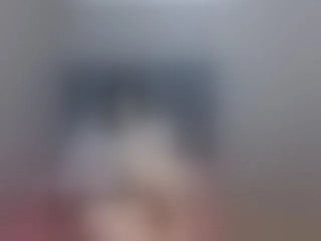 Live sex webcam photo for 1sweetasian #294068887