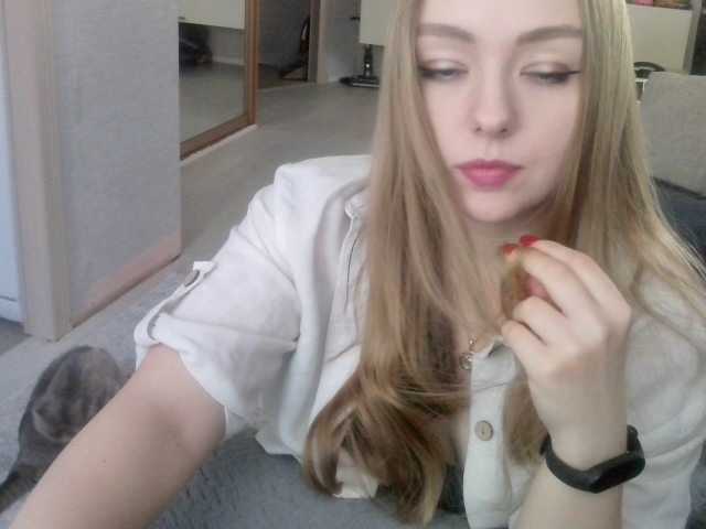 Live sex webcam photo for 25Defenderr #277521440