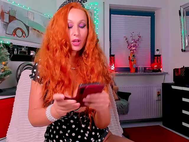 Live sex webcam photo for 2bigass4u #277009570