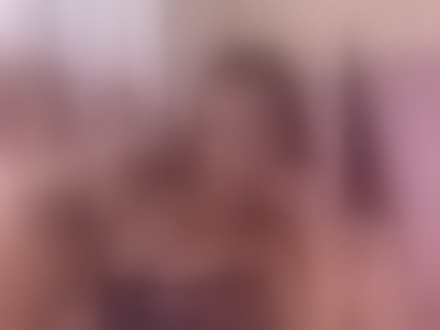 Live sex webcam photo for 3hotandyoung3 #294075193