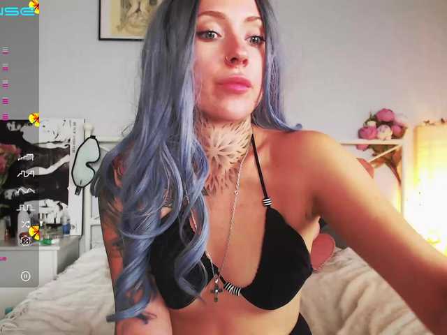 Live sex webcam photo for 404hotfound #275941142