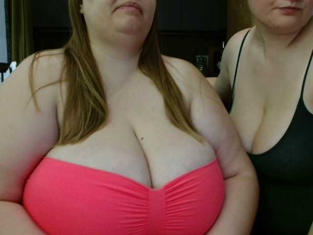 Live sex webcam photo for 4LyndsyDaisy #290036682