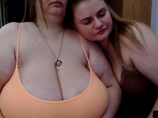 Live sex webcam photo for 4LyndsyDaisy #290406429