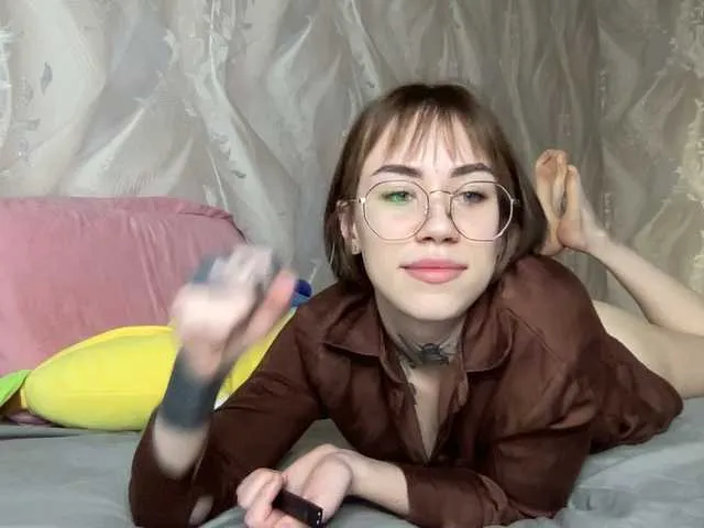 Live sex webcam photo for 669Aleksa669 #272106572