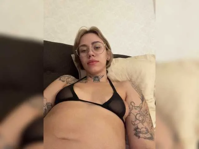 Live sex webcam photo for 669Aleksa669 #274214535