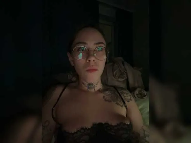 Live sex webcam photo for 669Aleksa669 #275584404