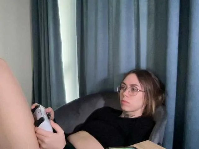 Live sex webcam photo for 669Aleksa669 #276175979