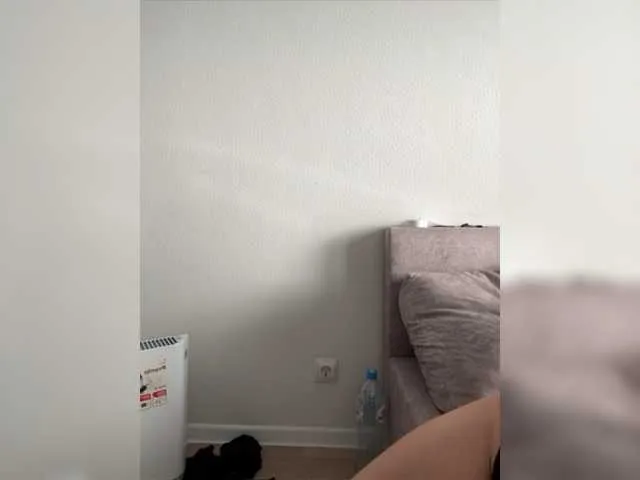 Live sex webcam photo for 669Aleksa669 #276773376