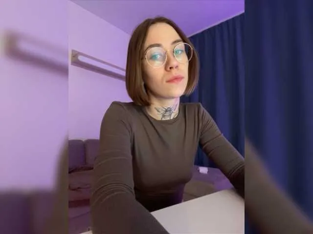 Live sex webcam photo for 669Aleksa669 #277259961