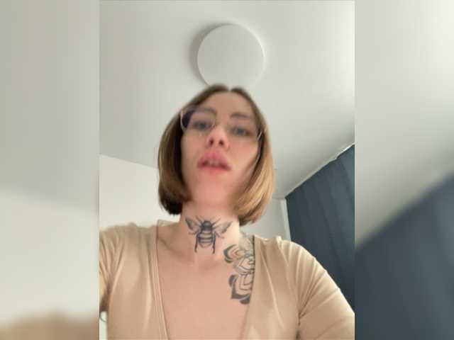 Live sex webcam photo for 669Aleksa669 #277620282