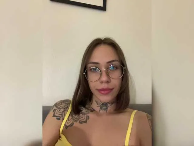 Live sex webcam photo for 669Aleksa669 #290604901
