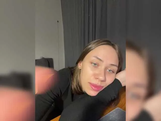 Live sex webcam photo for 669Aleksa669 #290837659