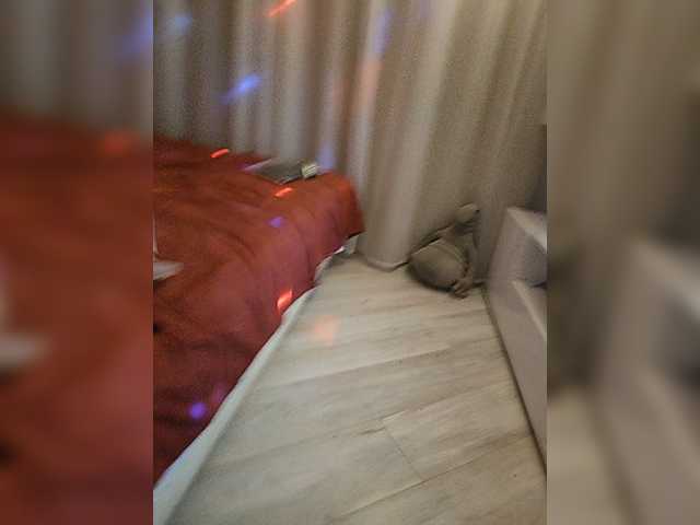 Live sex webcam photo for 69HighHeels69 #276135334