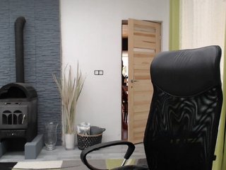 Live sex webcam photo for 69KatyMilf #192466026