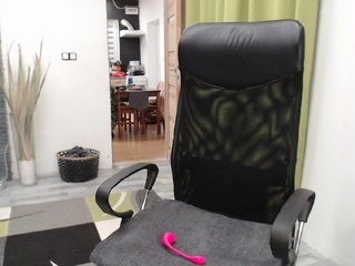 Live sex webcam photo for 69KatyMilf #198595788