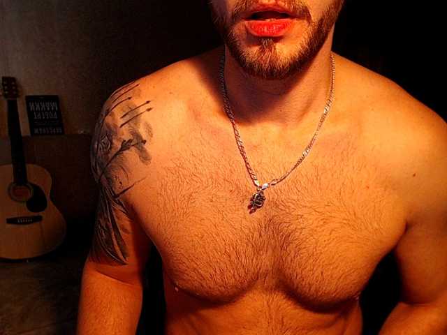 Live sex webcam photo for 69LeVeL69 #290695945