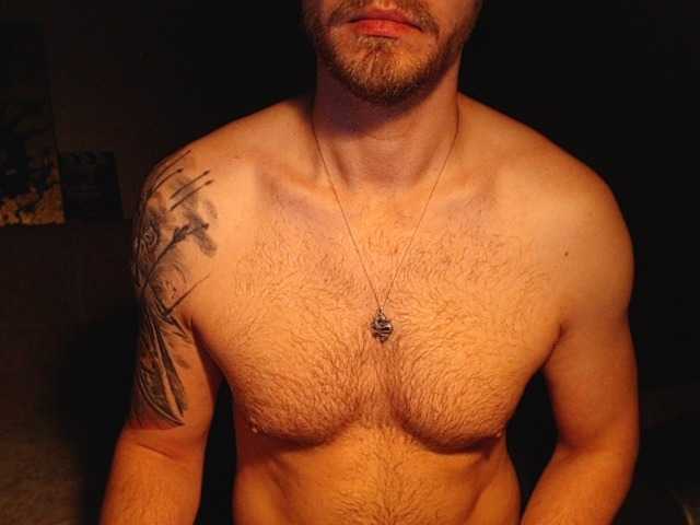 Live sex webcam photo for 69LeVeL69 #292050572