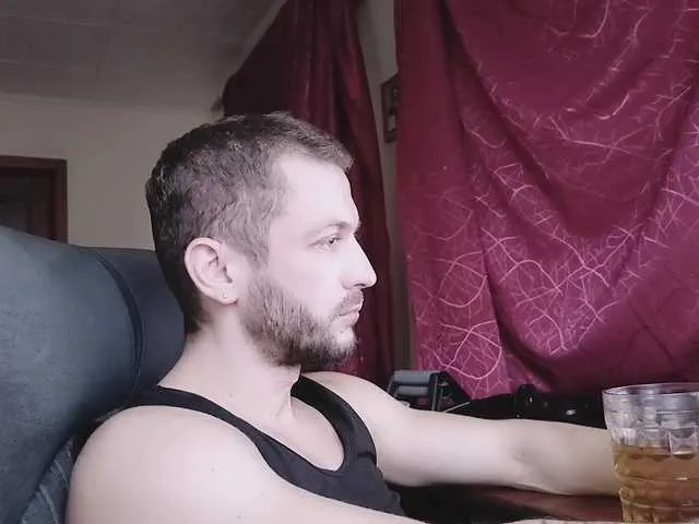 Live sex webcam photo for 7733Alex7733 #292333967