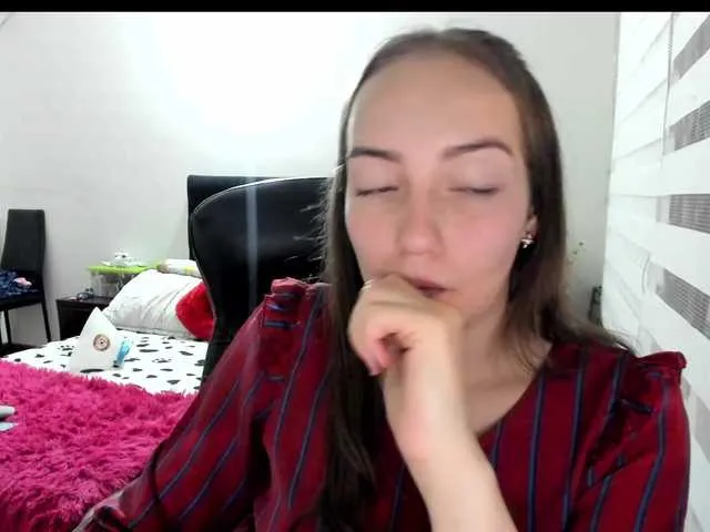 Live sex webcam photo for 777-babygirl #273791499