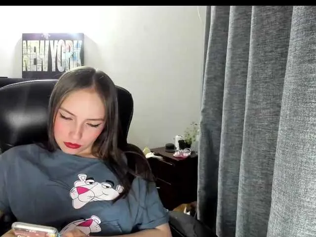 Live sex webcam photo for 777-babygirl #274336975