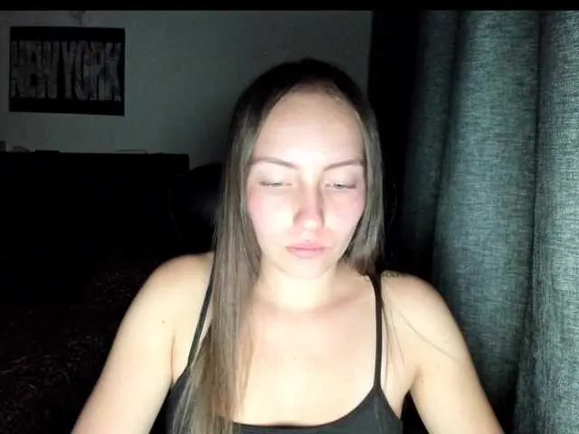 Live sex webcam photo for 777-babygirl #274645660