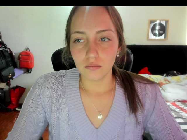 Live sex webcam photo for 777-babygirl #275626678