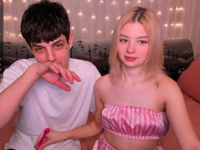 Live sex webcam photo for 7AngelMike7 #272508843