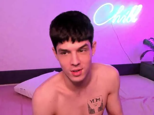 Live sex webcam photo for 7AngelMike7 #273032630