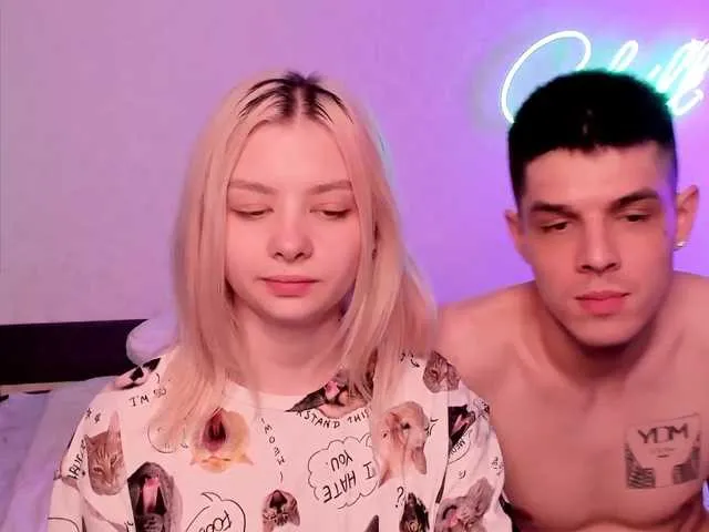 Live sex webcam photo for 7AngelMike7 #273245925