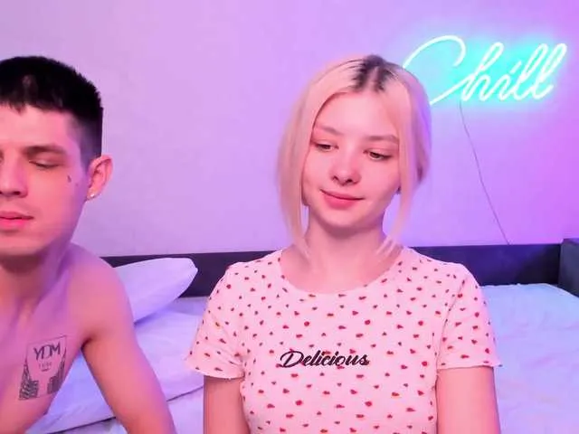 Live sex webcam photo for 7AngelMike7 #273323941