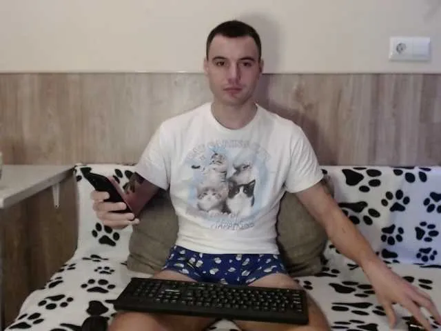 Live sex webcam photo for 7Arik7 #290386829