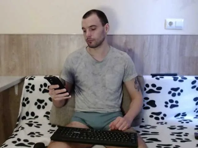 Live sex webcam photo for 7Arik7 #290750232