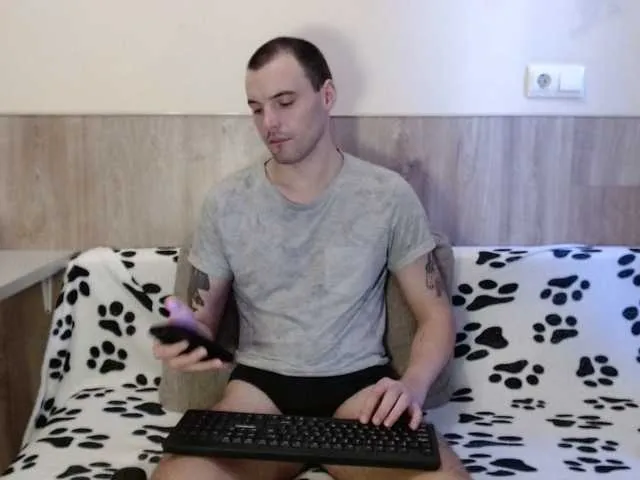 Live sex webcam photo for 7Arik7 #290764636