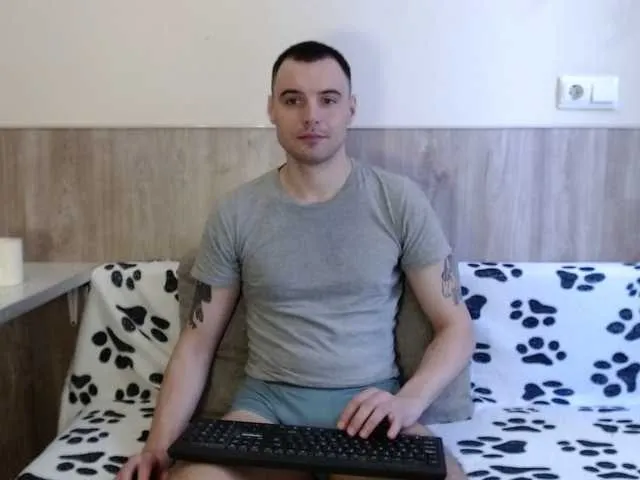 Live sex webcam photo for 7Arik7 #290902622