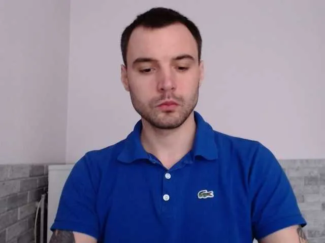 Live sex webcam photo for 7Arik7 #291021382