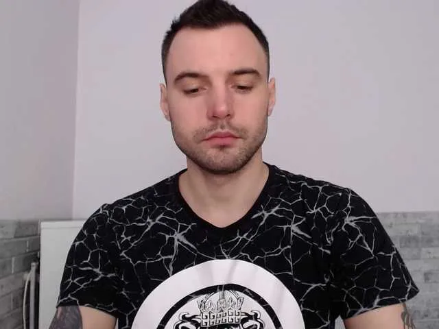 Live sex webcam photo for 7Arik7 #291104769