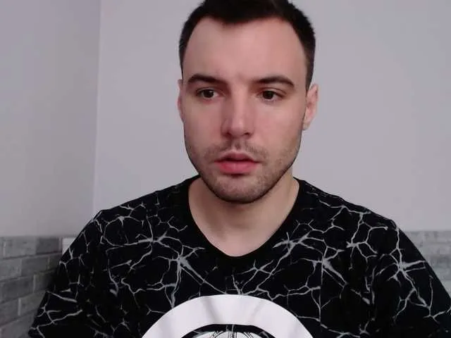 Live sex webcam photo for 7Arik7 #291160035