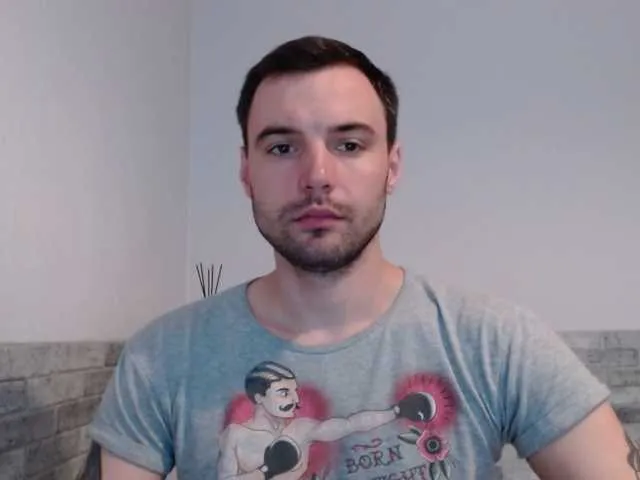 Live sex webcam photo for 7Arik7 #291278451