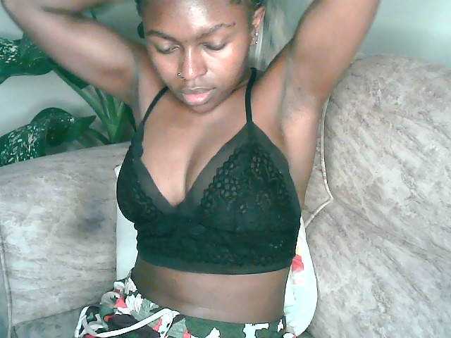 Live sex webcam photo for 7Naila1 #275926765